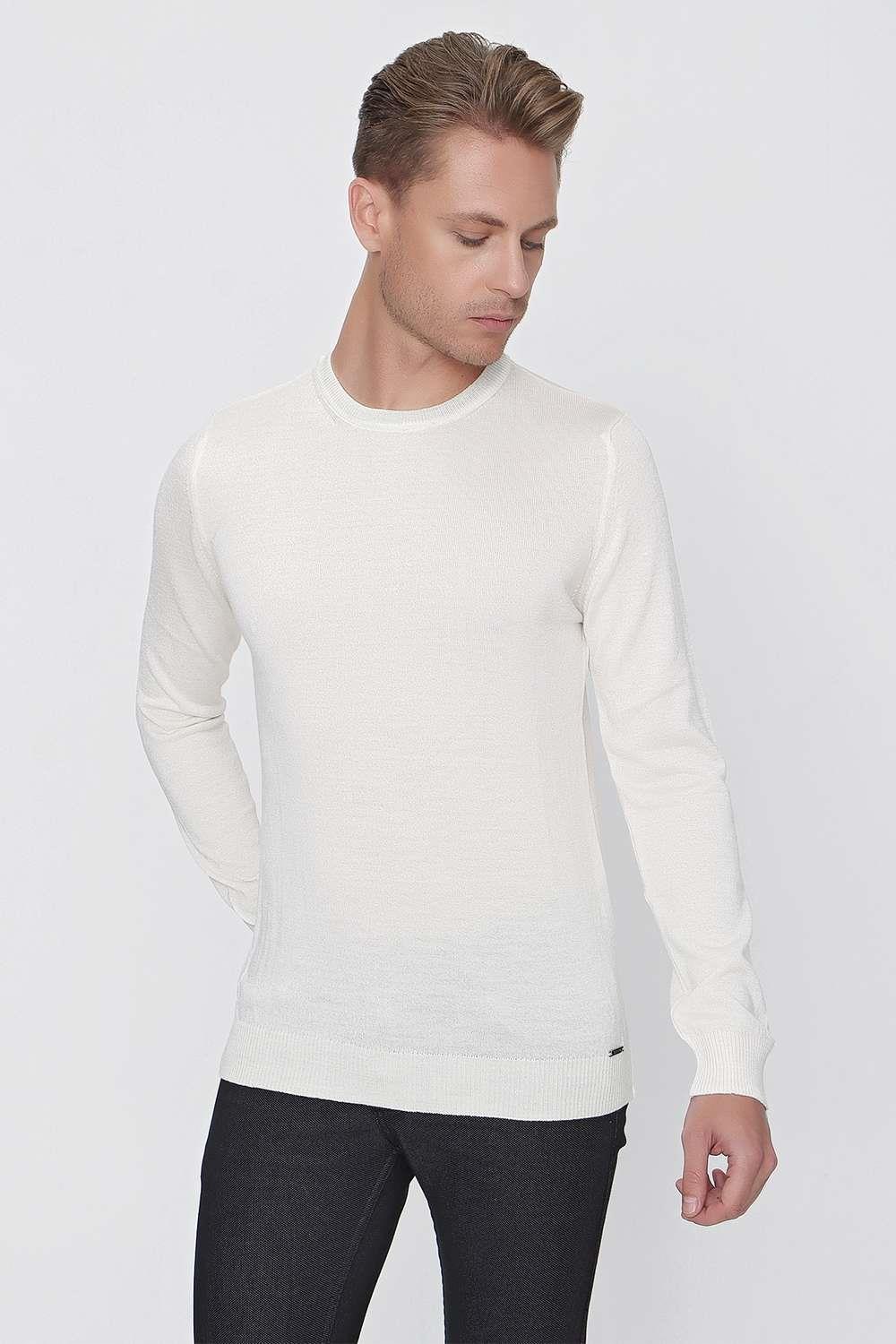 TR 840 Slim Fit Beyaz Klasik Triko