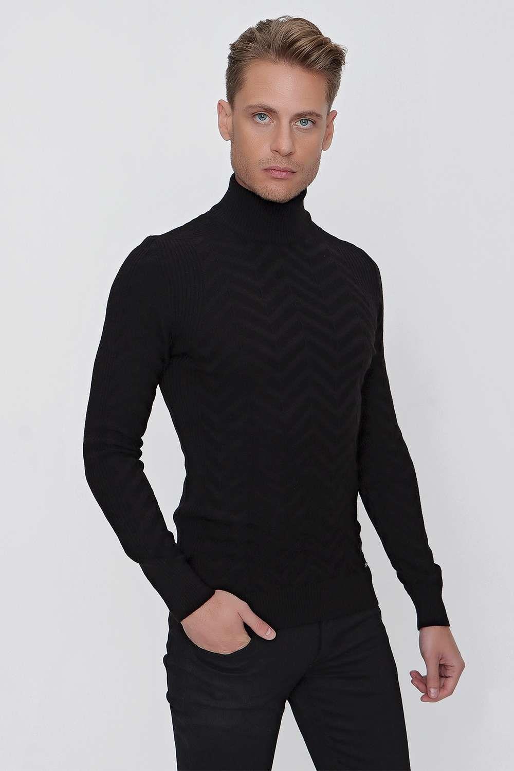 TR 841 Slim Fit Siyah Klasik Triko
