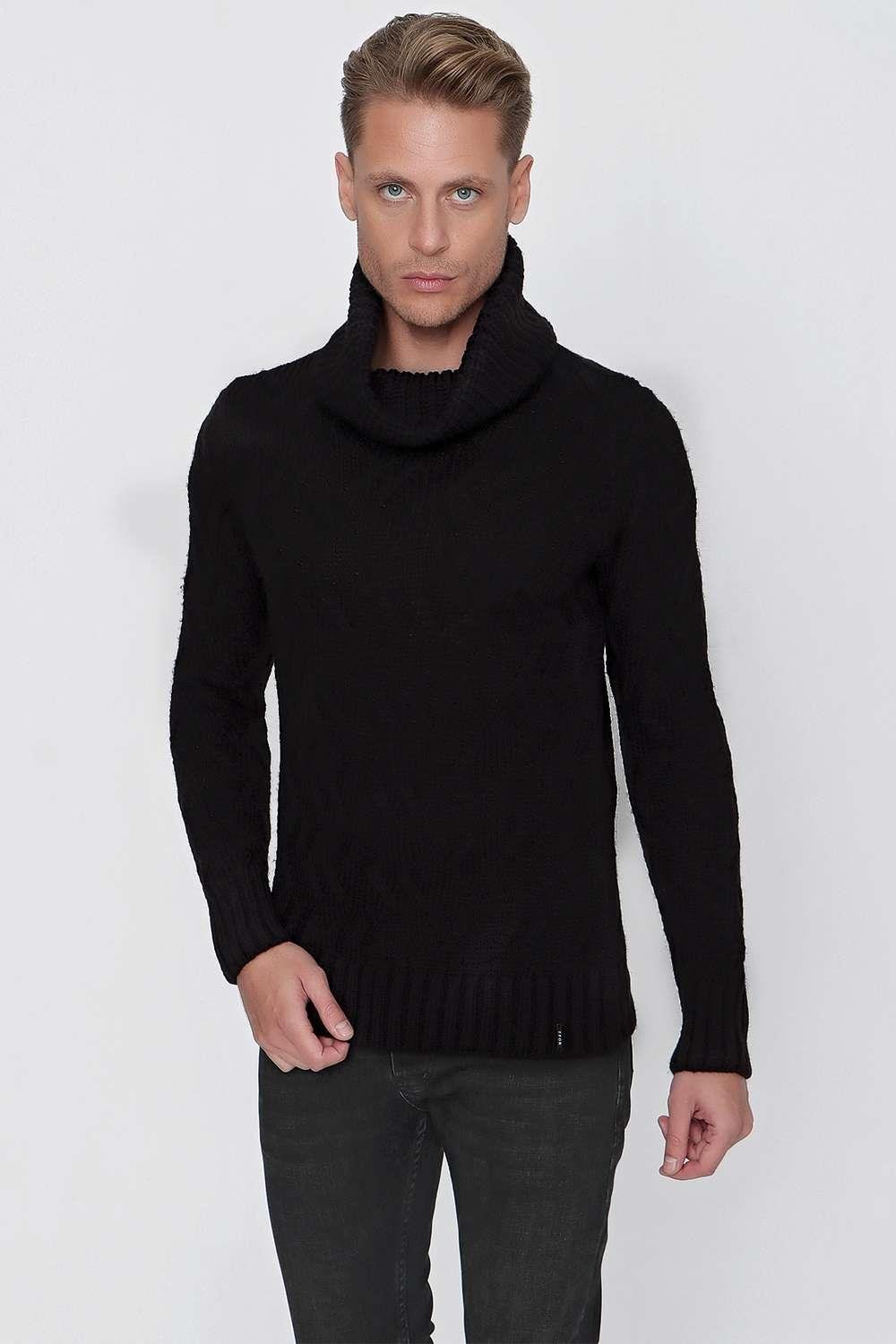 TR 844 Slim Fit Siyah Klasik Triko