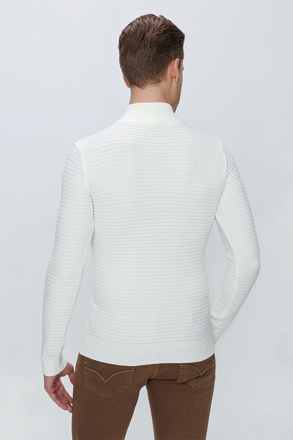 TR 845 Slim Fit Ekruorj Klasik Triko