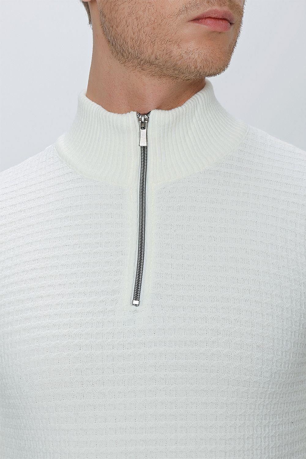 TR 845 Slim Fit Ekruorj Klasik Triko