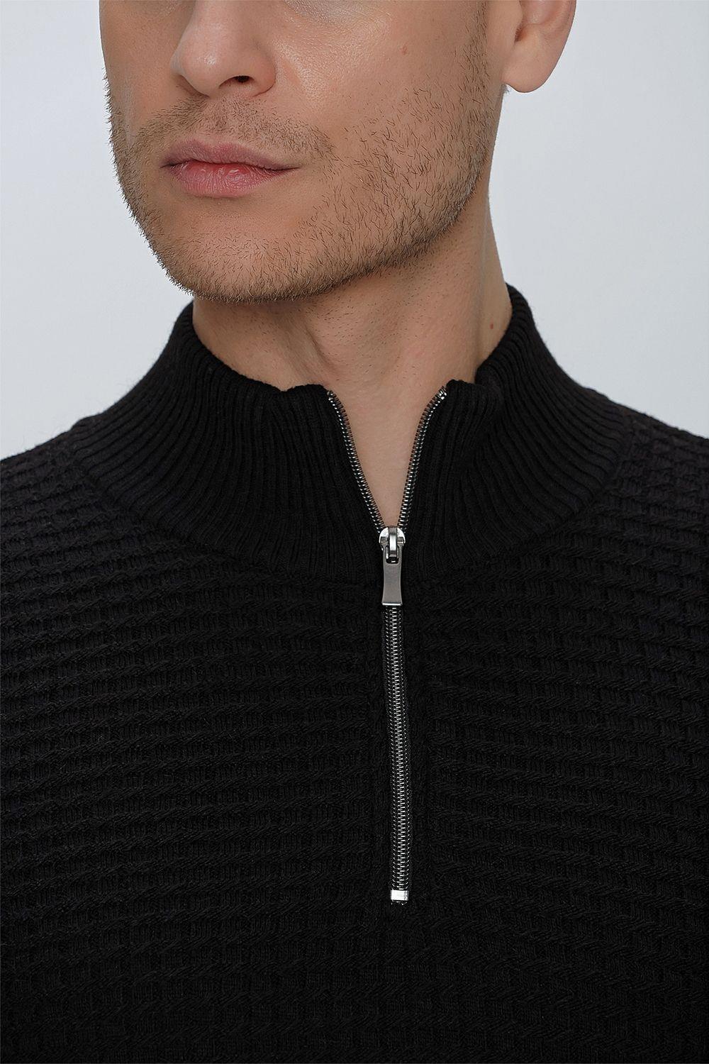 TR 845 Slim Fit Siyah Klasik Triko