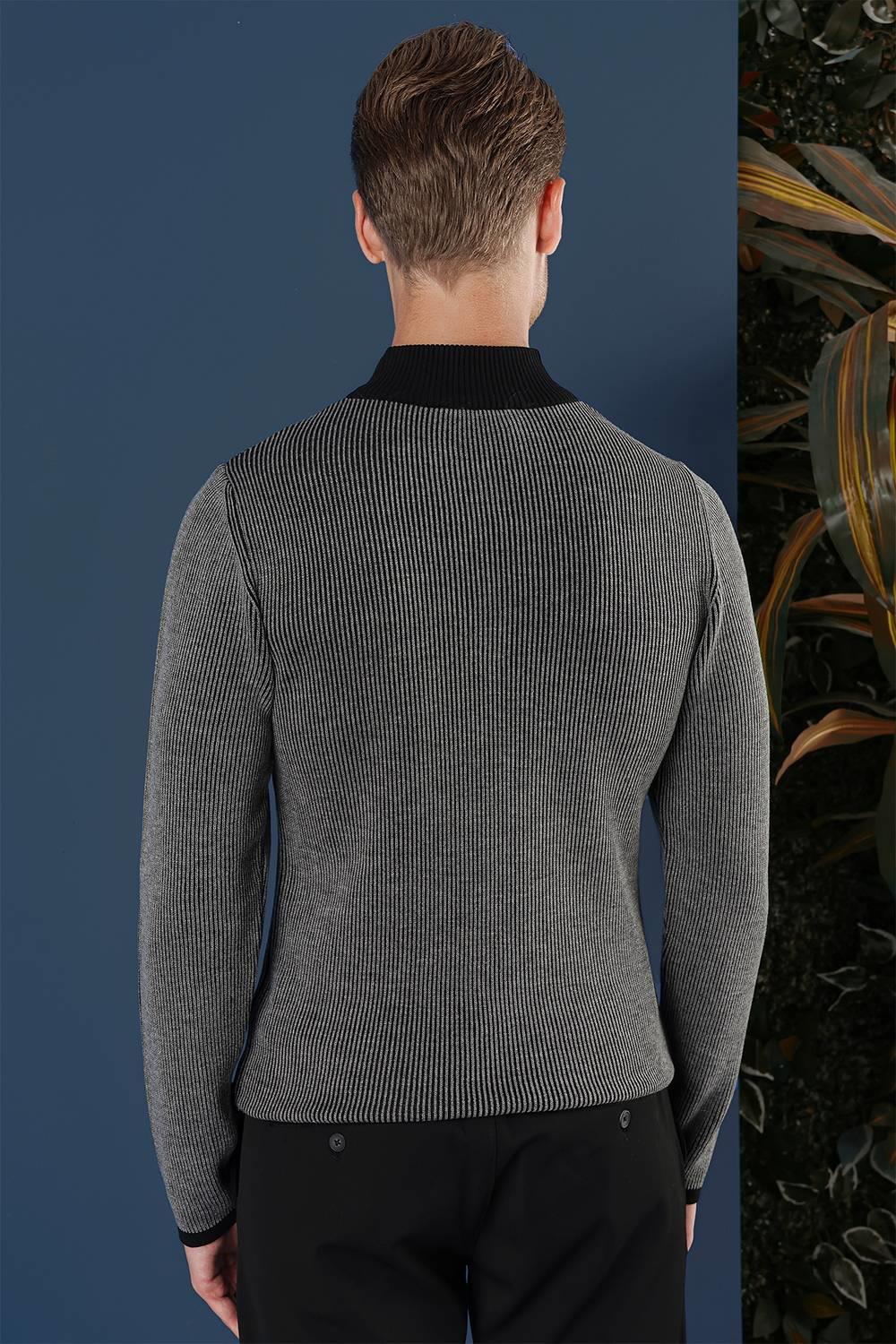 TR 859 Slim Fit Siyah Klasik Triko