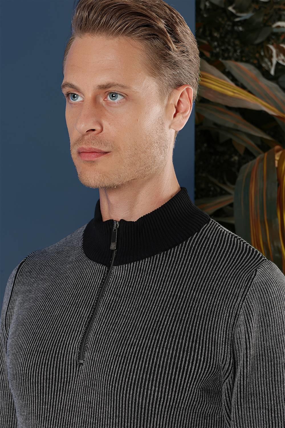 TR 859 Slim Fit Siyah Klasik Triko