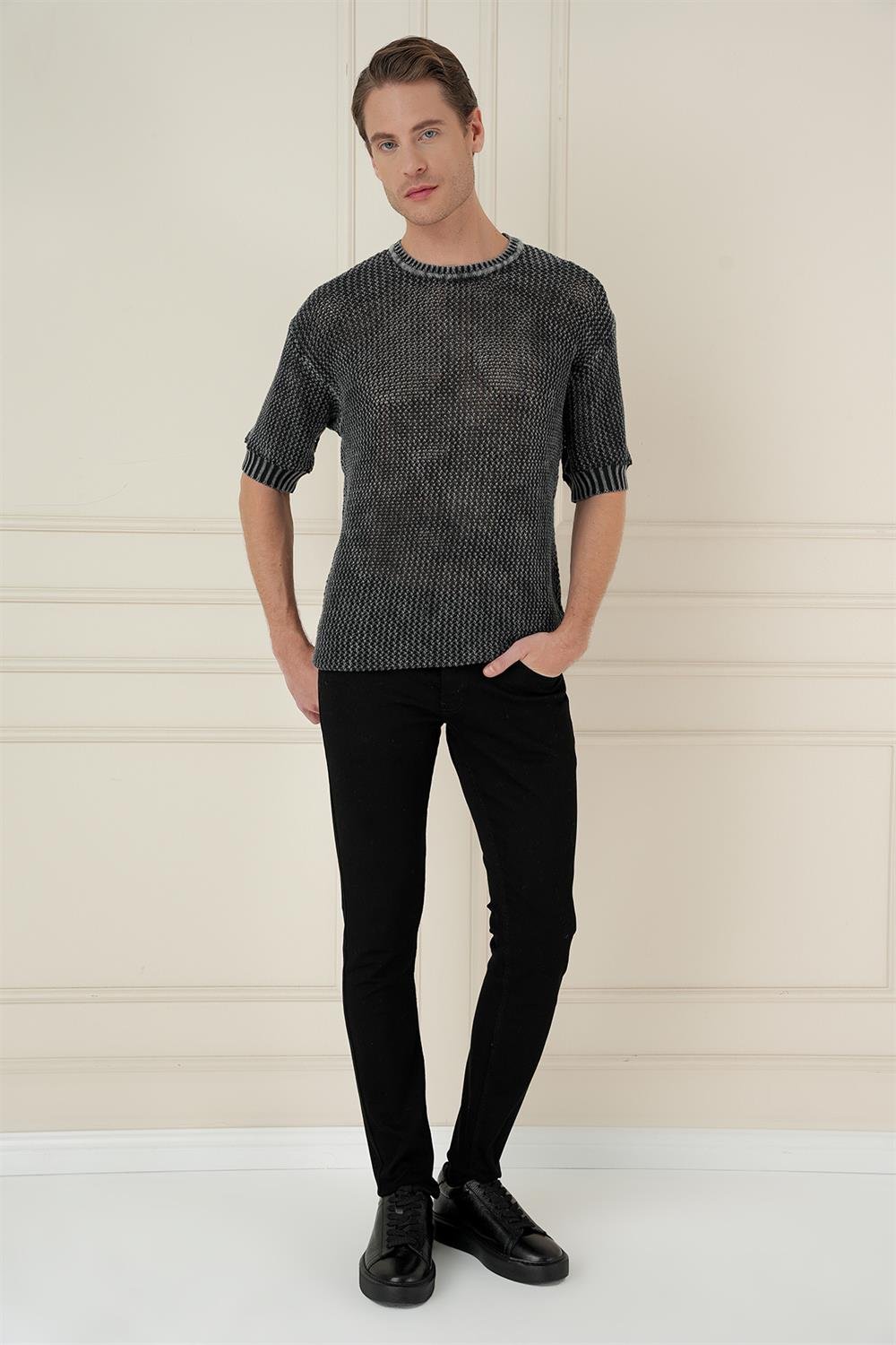 TR 862 Slim Fit Siyah Klasik Triko