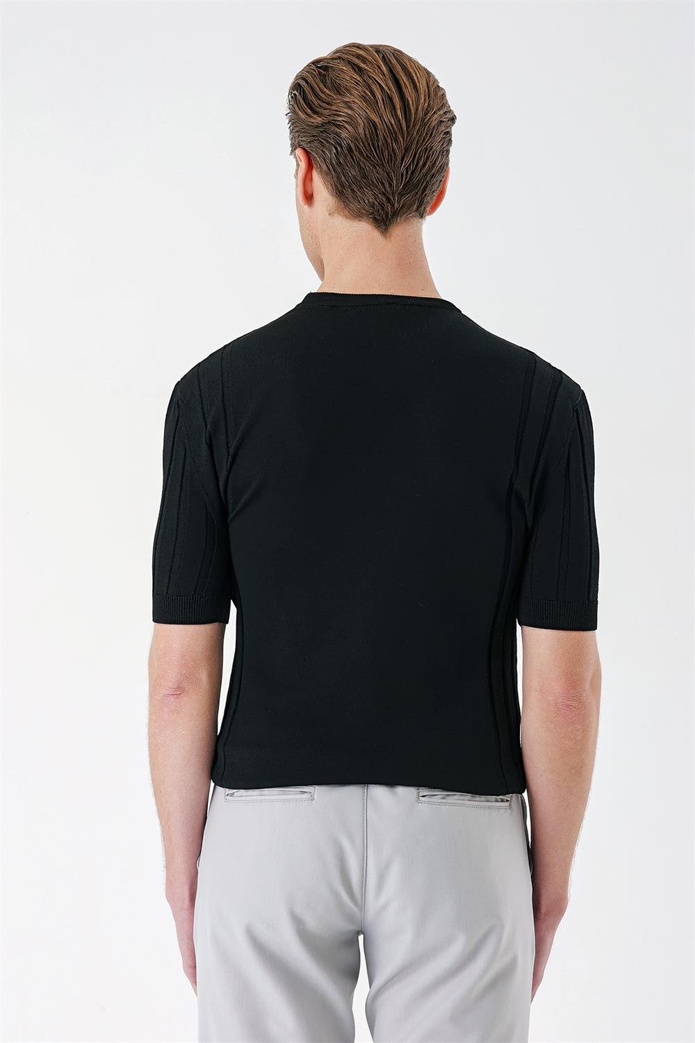 Tr 869 Slim Fit Bisiklet Yaka Kısa Kol Siyah Triko
