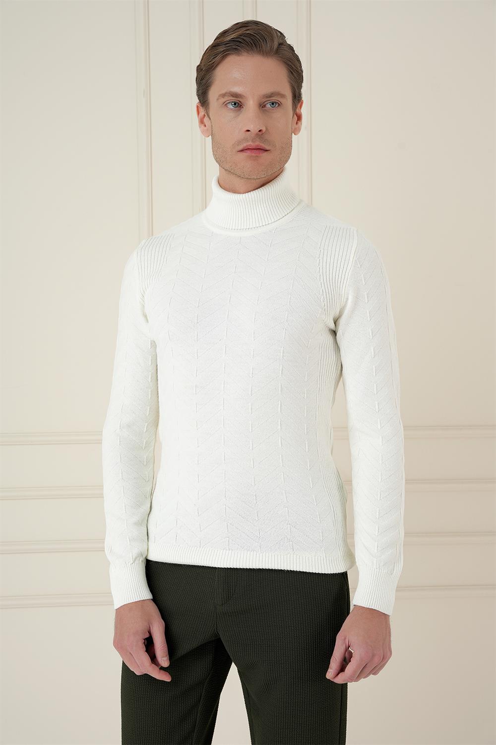 TR 870 Slim Fit Ekru Klasik Triko