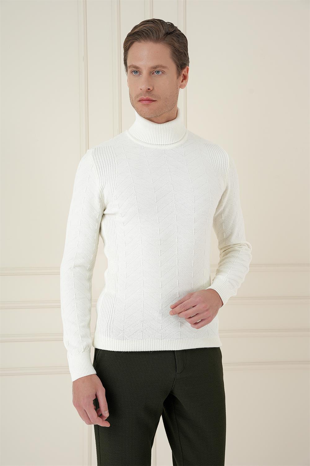 TR 870 Slim Fit Ekru Klasik Triko