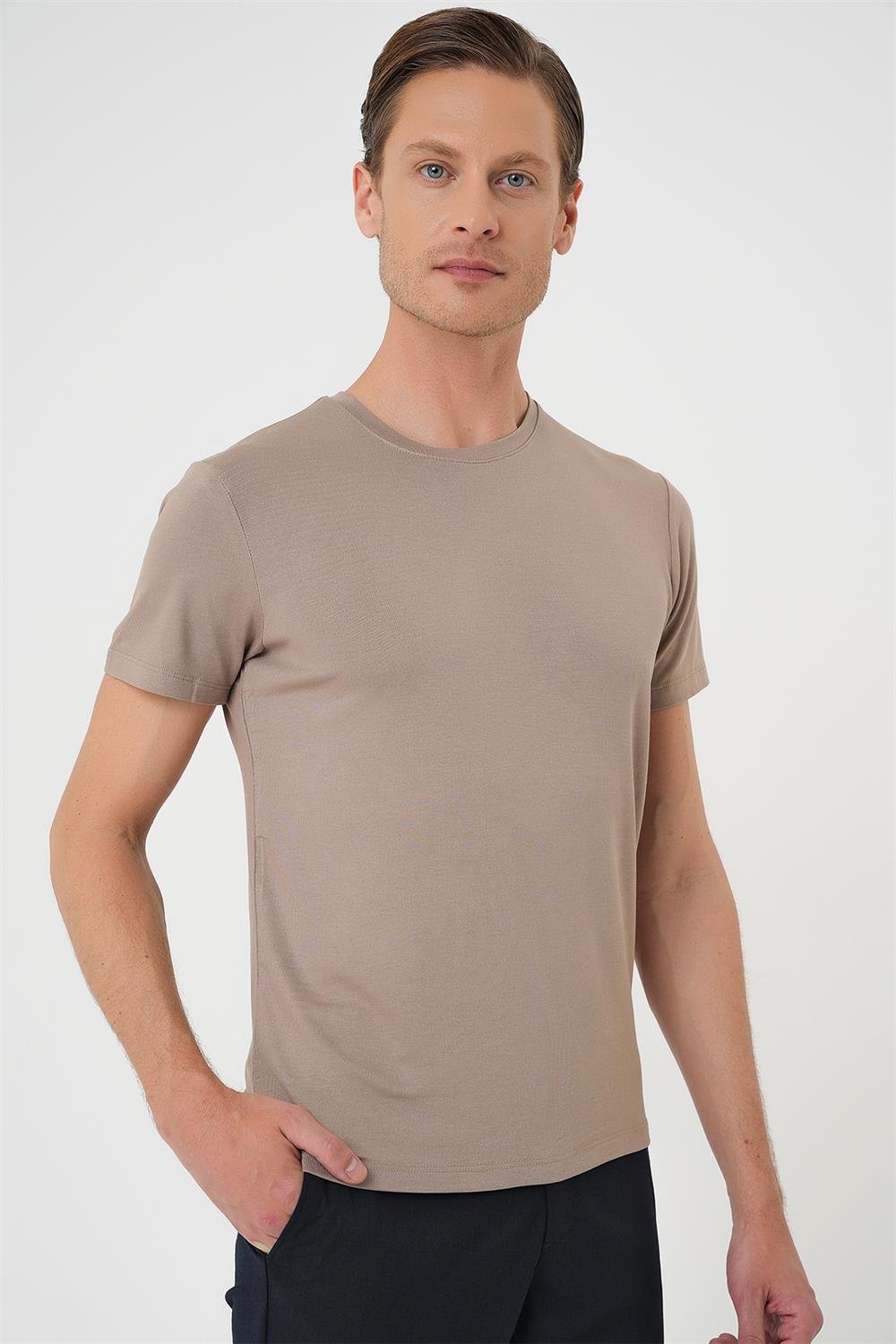 Ts 823 Slim Fit Bisiklet Yaka Düz Pamuklu Vizon Tişört