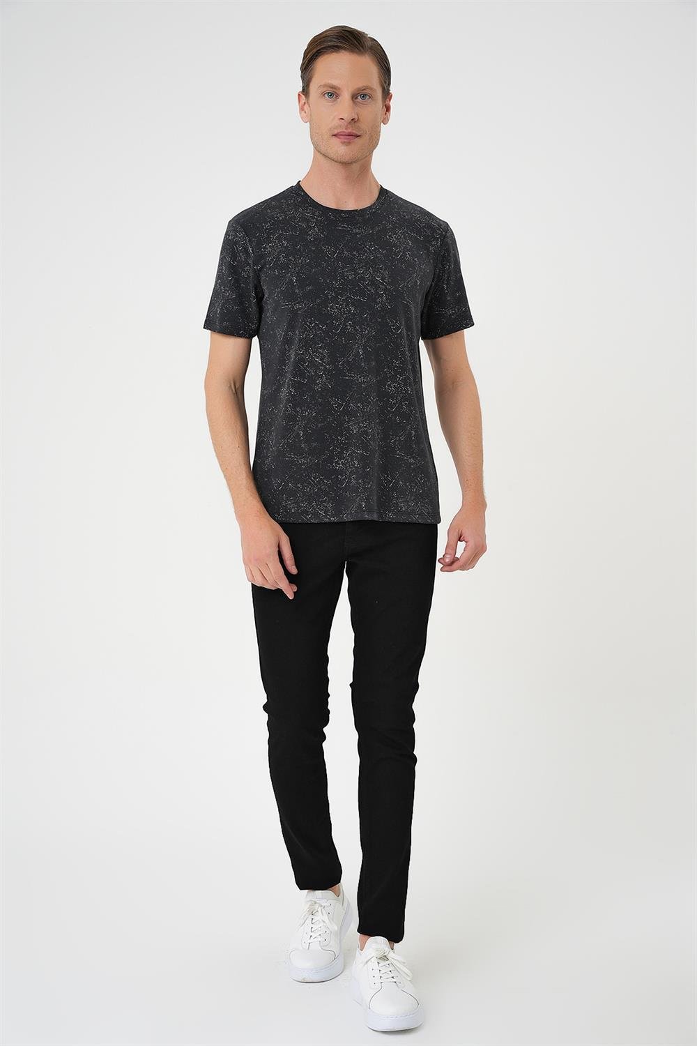 Ts 905 Comfort Fit Bisiklet Yaka Batik Görünmlü Kısa Kol Casual Siyah Tişört