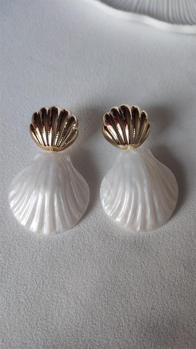 GOLD &BEYAZ SEDEFLİ MİDYE KÜPE 
