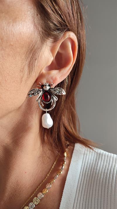 MARKA MODEL SİLVER ARILI KÜPE 