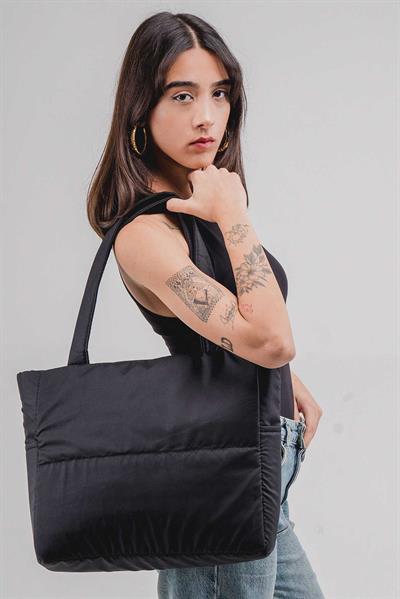 Woys Siyah Renk Kabartmalı Puf Kumaş Shopper Çanta