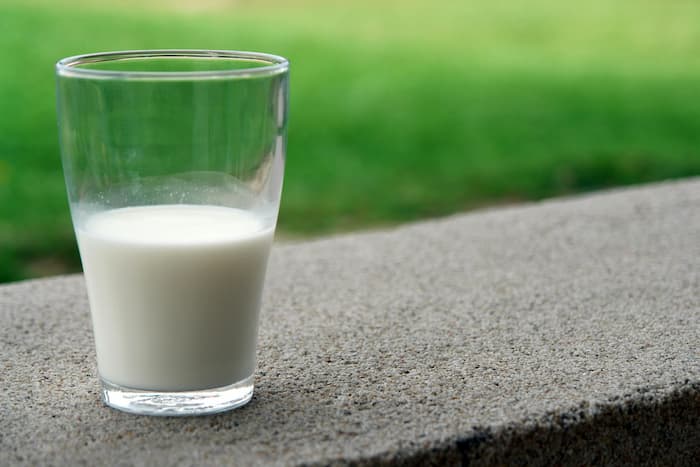 Çiğ Süt Nedir? Çiğ Sütü Kaynatmak Neden Önemli?