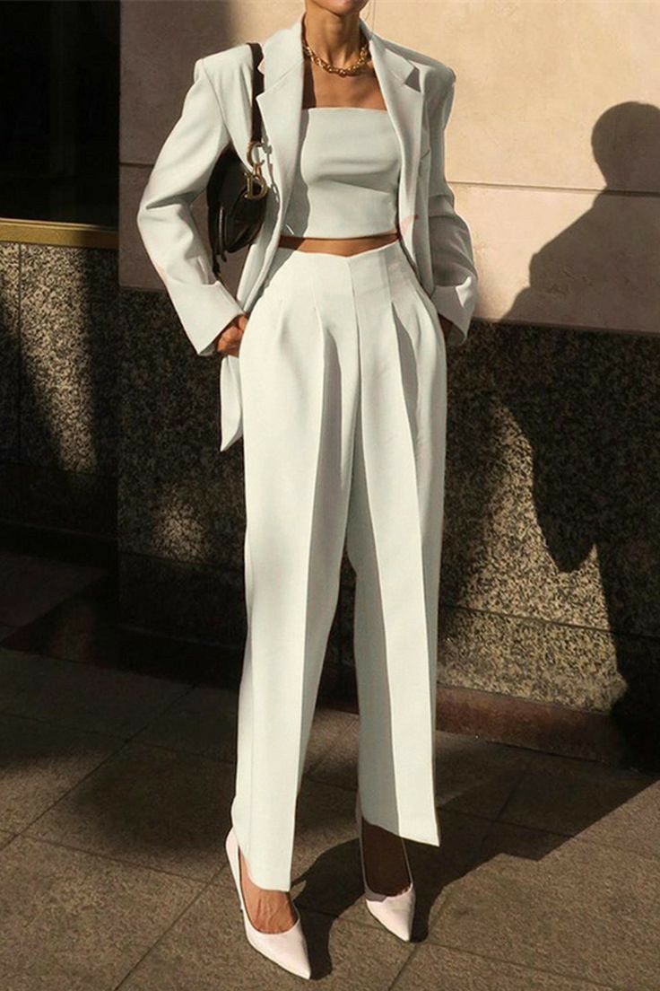 Blazer Düğün İçin Ceket Pantolon Kombinleri ile Güçlü ve Feminen