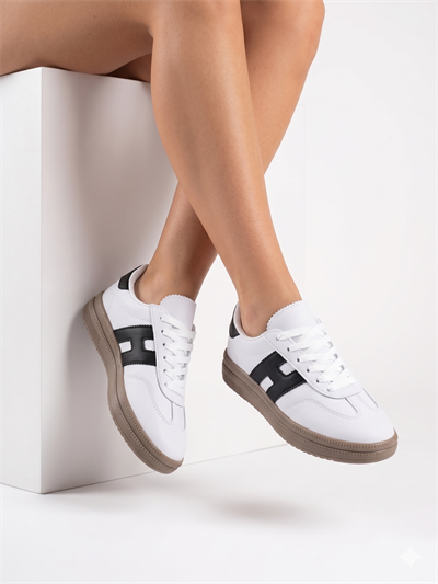 Zeno Originals Vanilla Classic Court Sneaker 