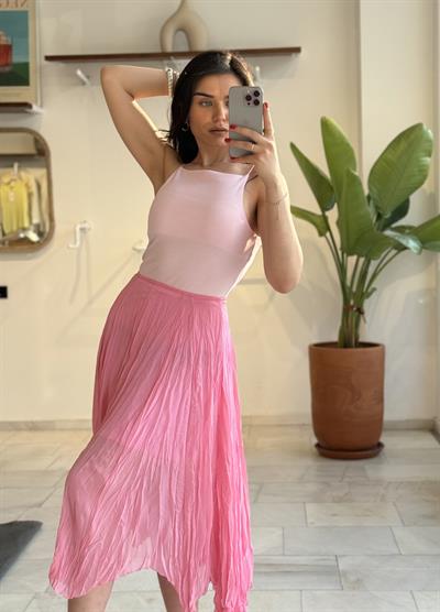 Pembe Asimetrik Etek