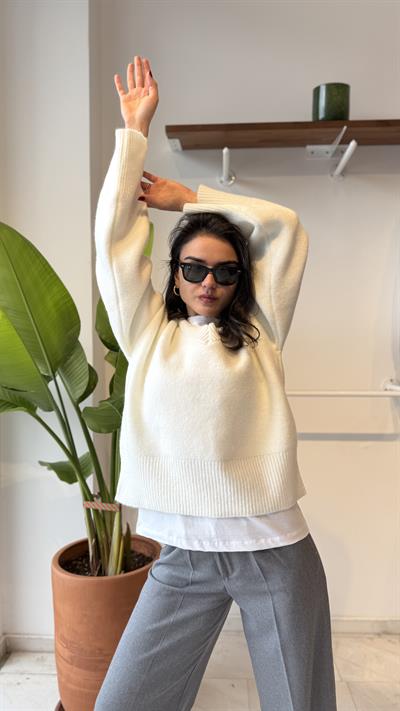 V Yaka Oversize Kazak
