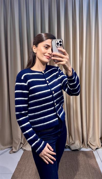 Beyaz Çizgili Lacivert Crop Hırka