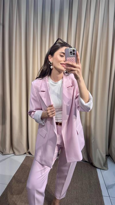Çizgi Astarlı Pembe Blazer Takım 
