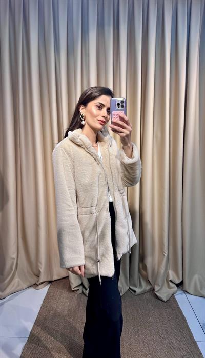 Fermuarlı Krem Peluş Mont 