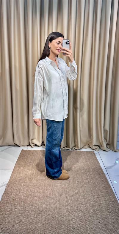 Zımba Detay Beyaz Keten Gömlek