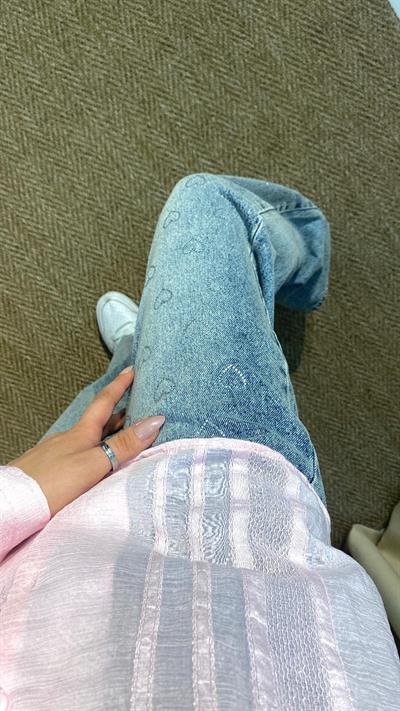 Kalp Taşlı Kot Pantolon