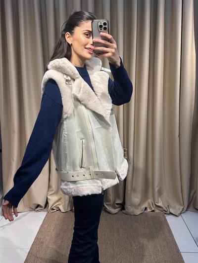 İçi Peluş Bej Yelek 