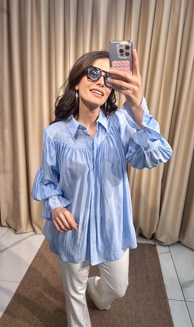 Mavi Büzgülü Kol Detaylı Gömlek 