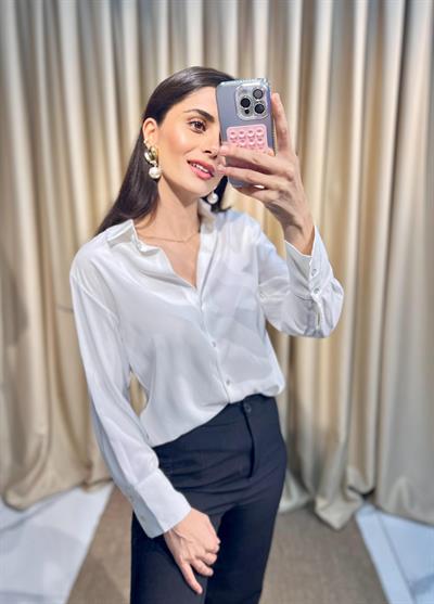 Pamuklu Beyaz Gömlek