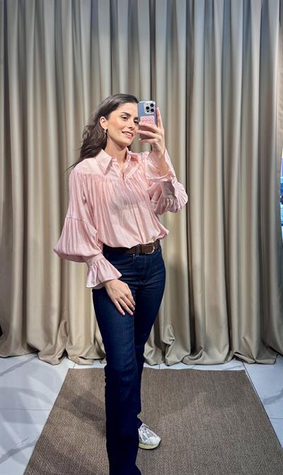 Pembe Büzgülü Kol Detaylı Gömlek 