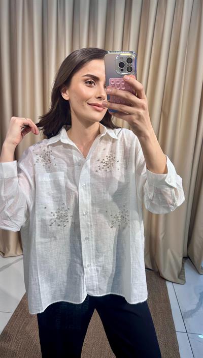 Taşlı Beyaz Keten Gömlek 