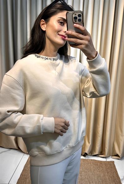 Üç İplik Taş Detay Krem Sweatshirt