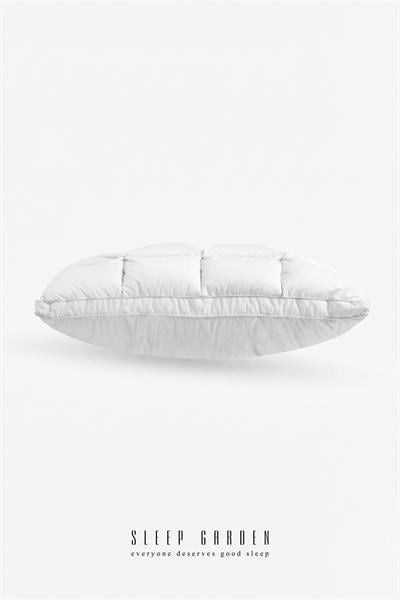 Sleep Garden Buffle Hybrid Kaz Tüyü Medikal Yastık Jüt Keten Çantalı 50x70Sleep Garden Kaz Tüyü Medikal Yastık Tela Çantalı 50x70/Dünyanın en rahat uykusu için tasarlandıSleep Garden