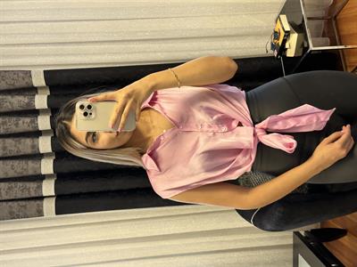 Baglama Detaylı Saten Pembe Gömlek