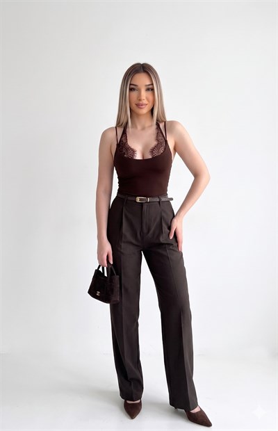 Dantel Detaylı Askılı Bodysuit Kahverengi