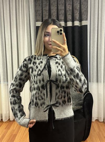 Fiyonk Detay Leopar Desen Gri Hırka