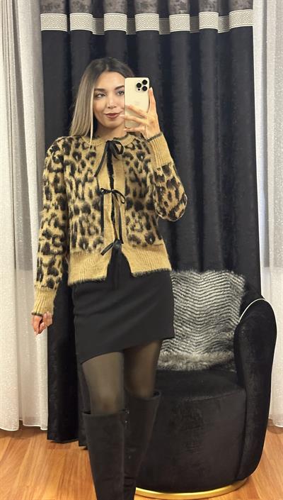 Fiyonk Detay Leopar Desen Kahverengi Hırka