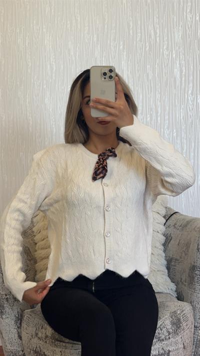 Fularlı Düz Hırka Krem