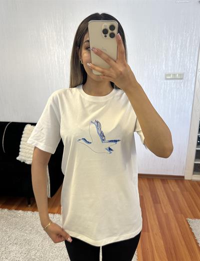 Marka Muadil Mavi Kuş Baskı Kırık Beyaz Tişört