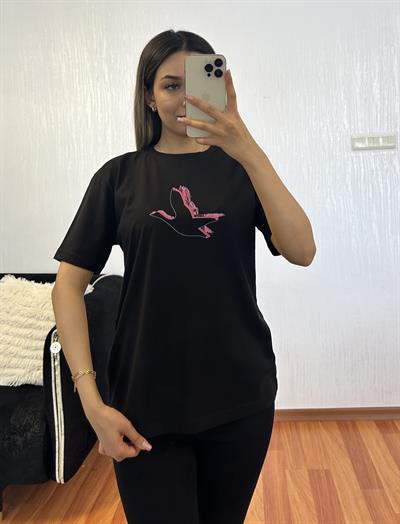 Marka Muadil Pembe Kuş Baskı Siyah Tişört