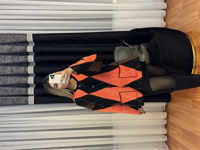 Orange - Siyah Baklava Desen Düğmeli Hırka