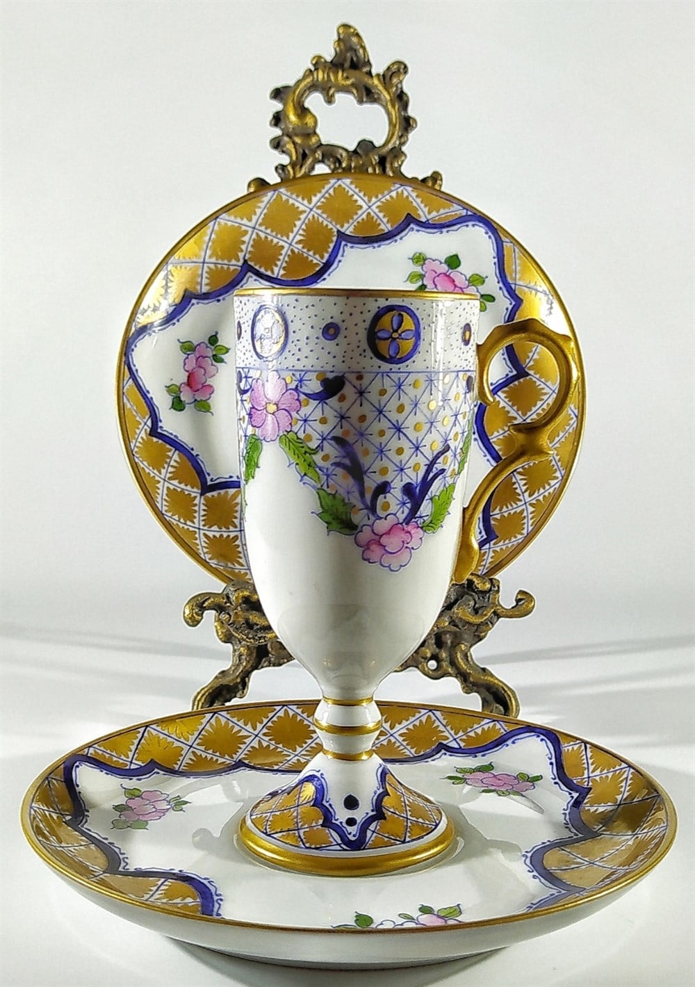 Limoges Emaillee Giraud Pedestal Fincan