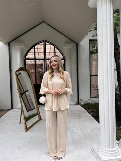 Almila Volanlı Tasarım Pilise Takım Ekru