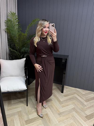 Almira Gold Detaylı Vatkalı Elbise Acı Kahve