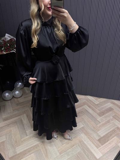 Annabel Katkat Gül Detaylı Özel Saten Kumaş Elbise Siyah