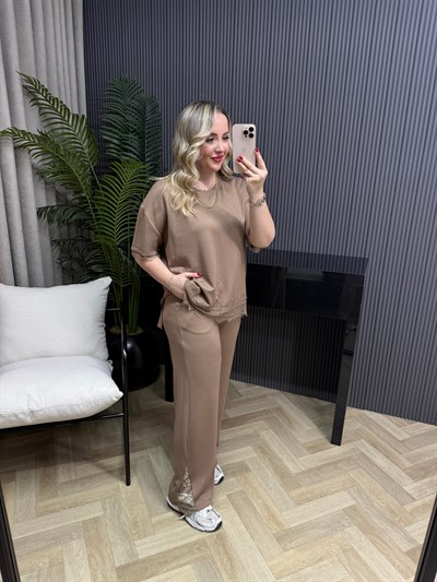 Arin Dantel Detaylı Modal Takım Camel 
