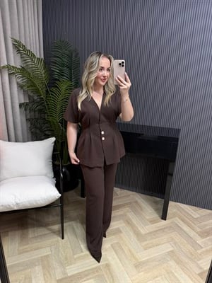 Arya Belden Oturan Ceketlı Tasarım Keten Takım Acı Kahve