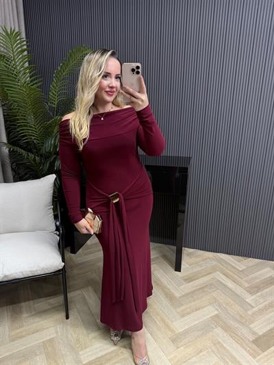 Aura Gold Detaylı Madonna Yaka Elbise Bordo
