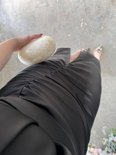 Balon Kol Bel Drapeli Saten Elbise Siyah